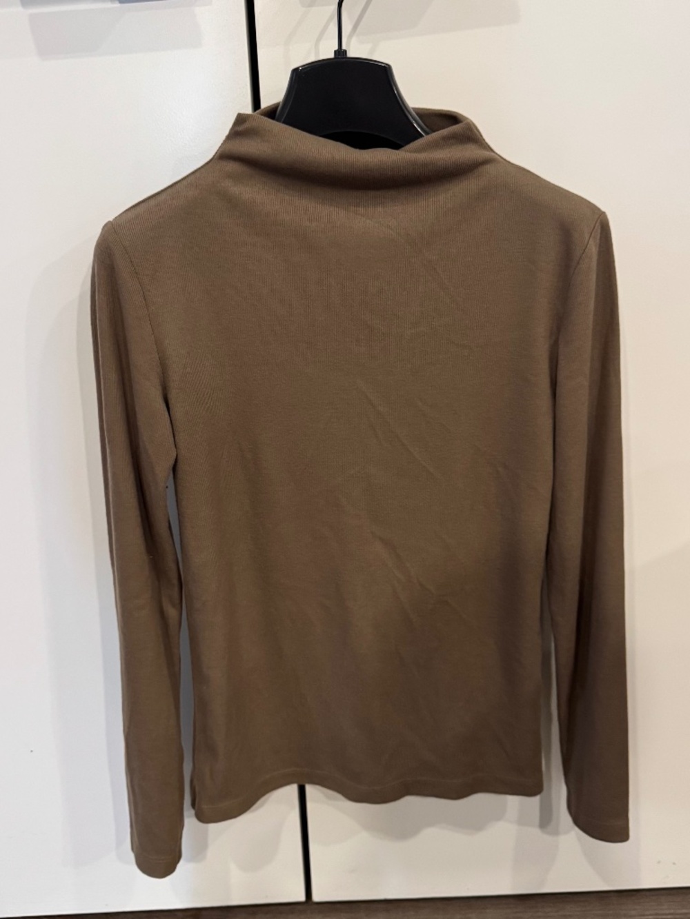 Zara Mock Neck Long Sleeve in Olive Brown size S